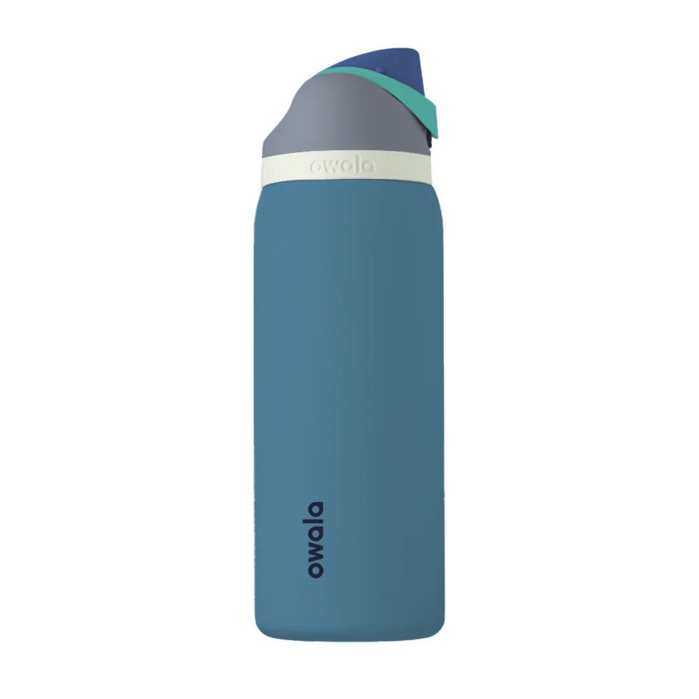 Back customization side of the Owala Freesip 32 oz in Denim