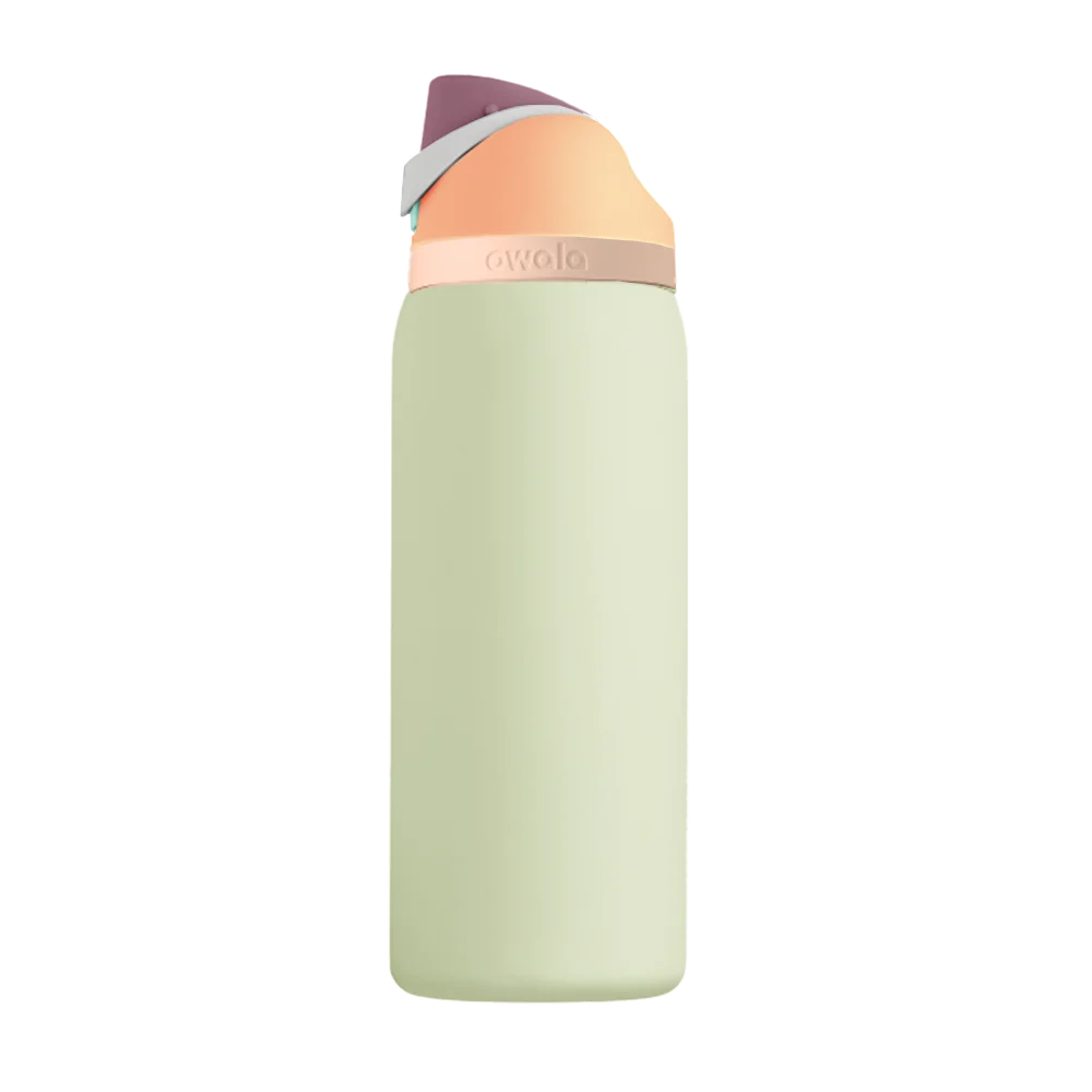 Front customization side of the Owala Freesip 32 oz in Surfs Edge