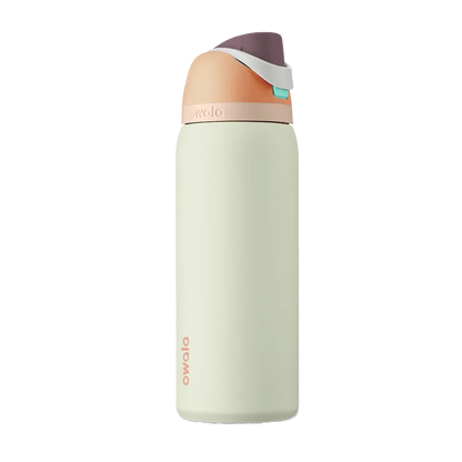 Owala Freesip 32 oz in Surfs Edge 