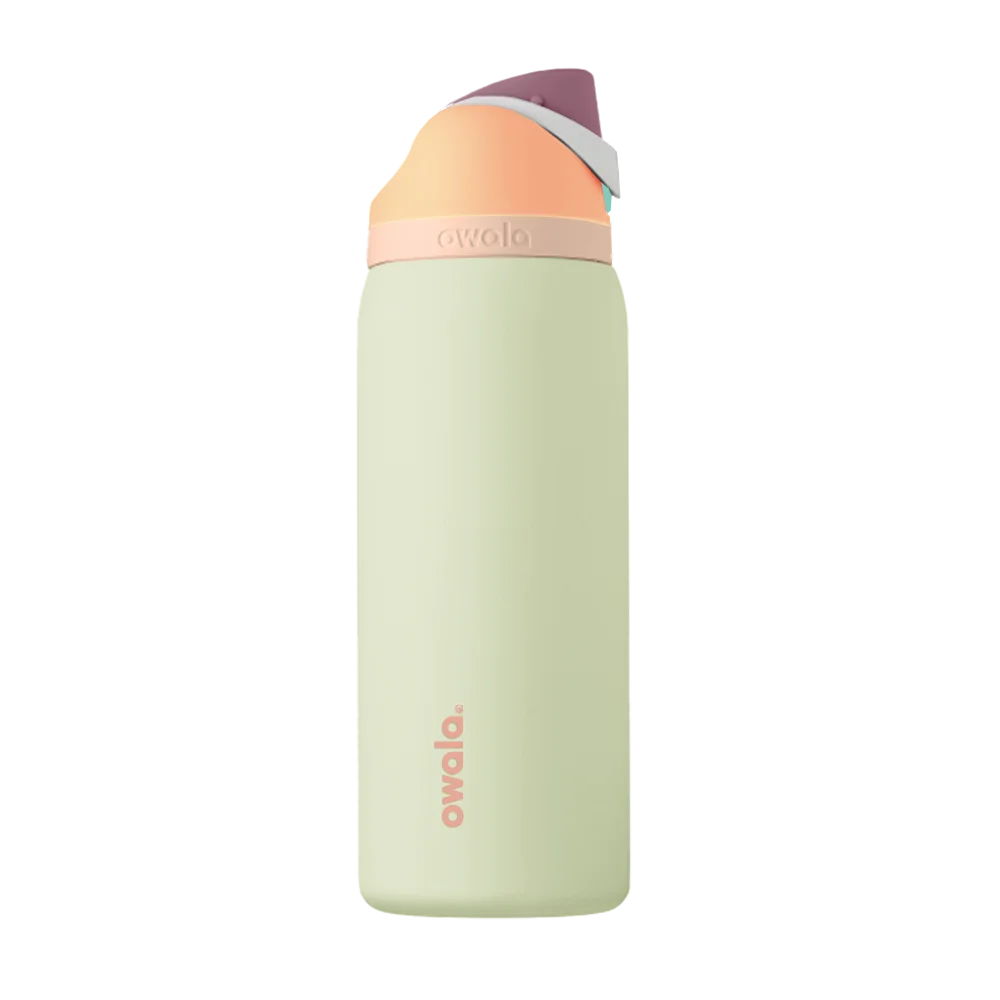 Back customization side of the Owala Freesip 32 oz in Surfs Edge 