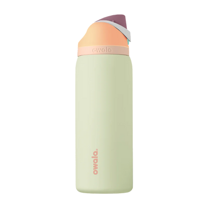 Back customization side of the Owala Freesip 32 oz in Surfs Edge 
