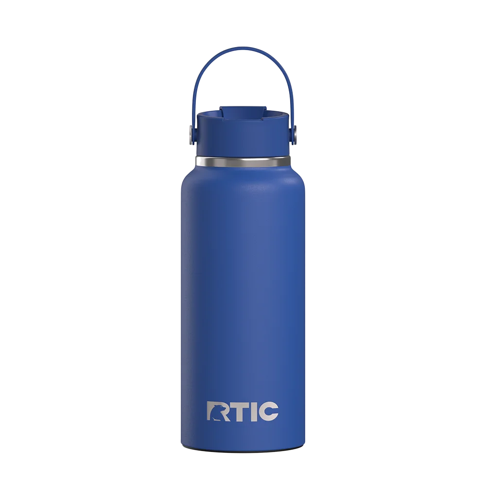 Back customization side of the RTIC Outback Bottle 32 oz in Cobalt 