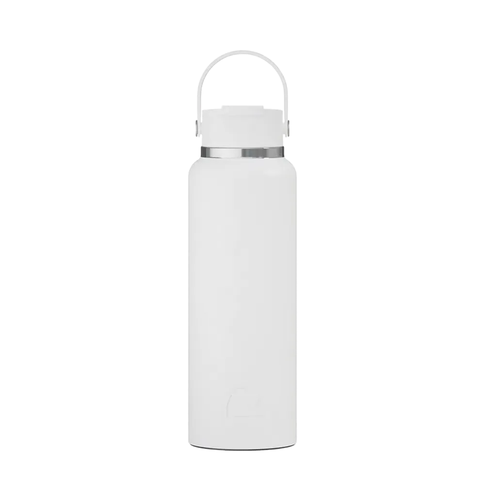 Front customization side of the RTIC Outback Bottle 40 oz in White 