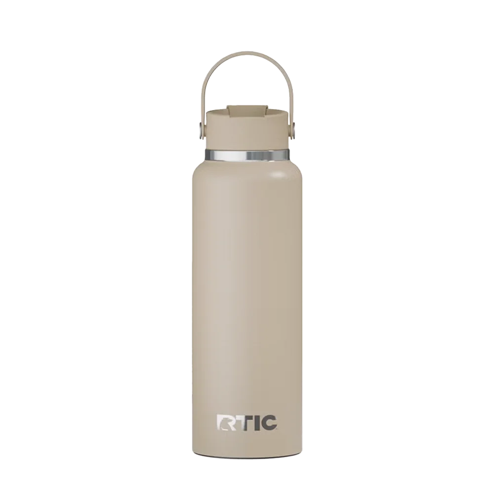Back customization side of the RTIC Outback Bottle 40 oz in Beach 