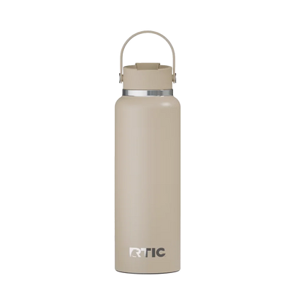 Back customization side of the RTIC Outback Bottle 40 oz in Beach 