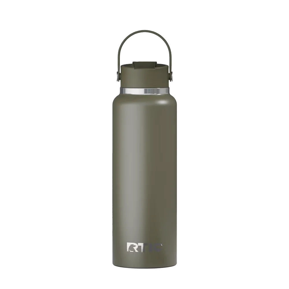 Back customization side of the RTIC Outback Bottle 40 oz in Olive 