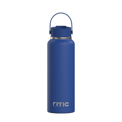 Back customization side of the RTIC Outback Bottle 40 oz in Cobalt 