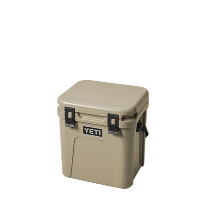 YETI Roadie® Cooler 33 can Tan 