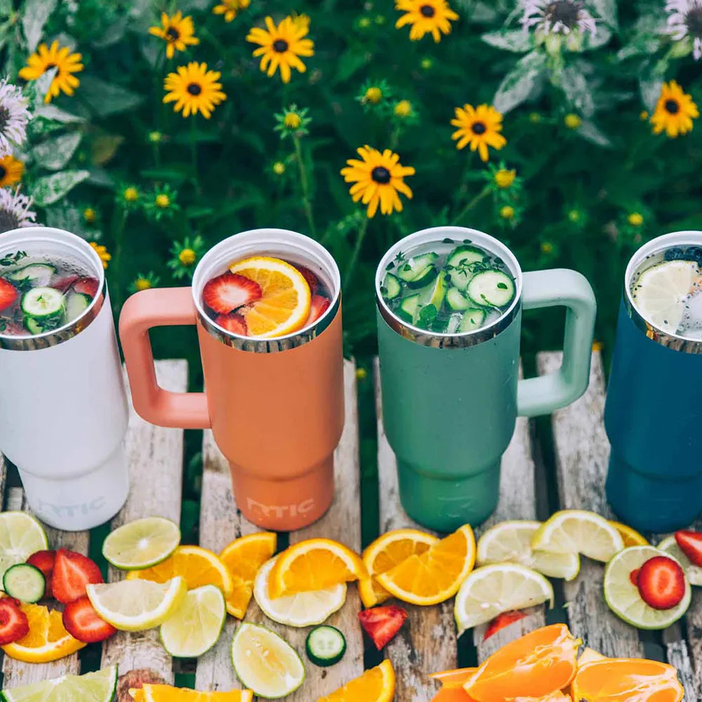 RTIC Road Trip Tumbler 30 oz