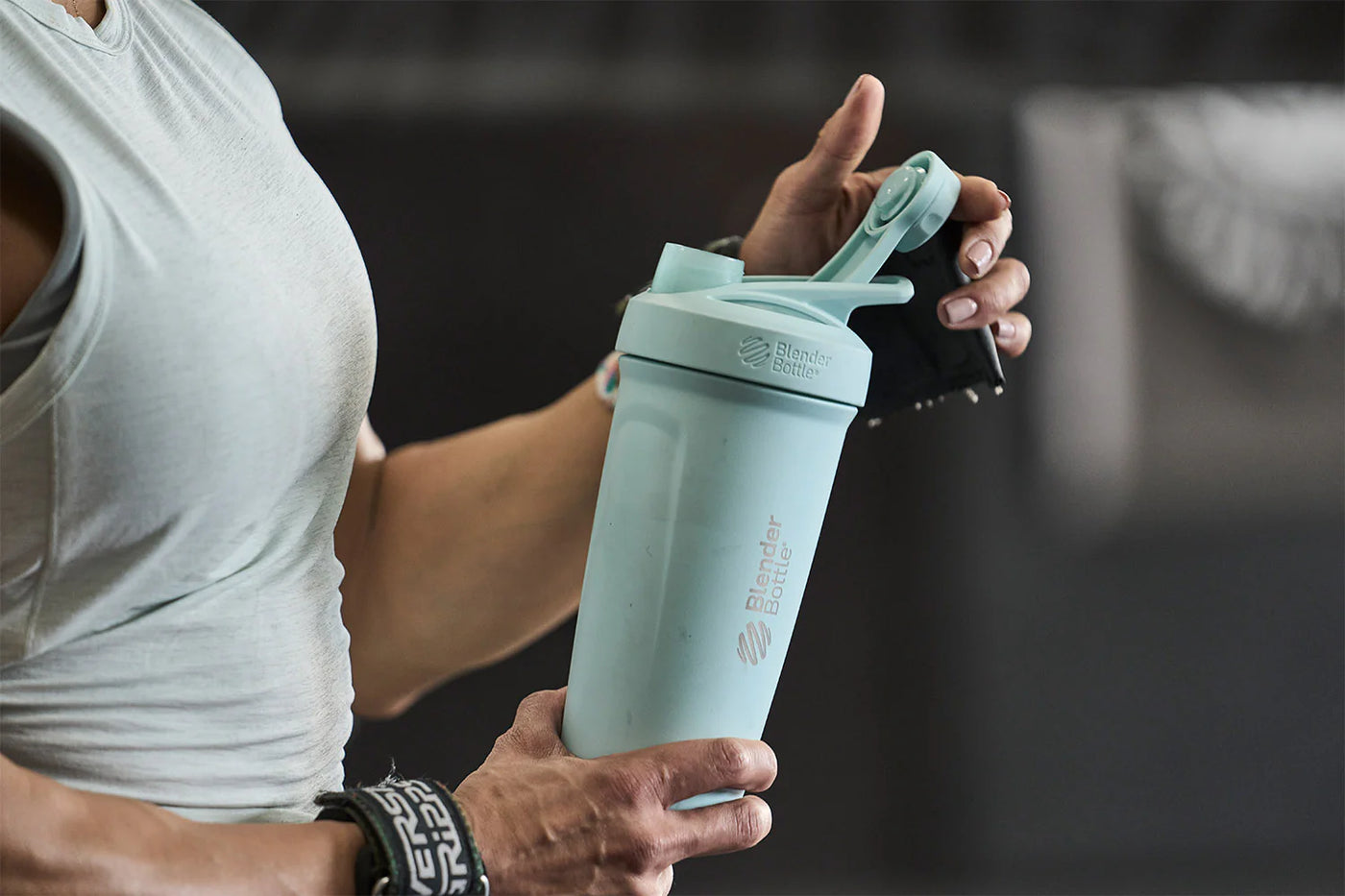 Twist | 24 oz Protein Shaker Bottle